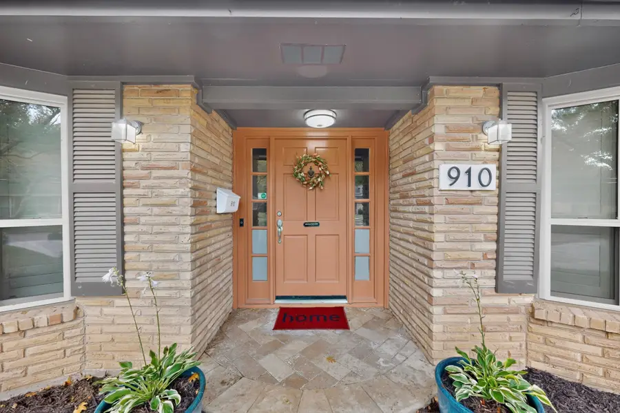 910 Sharpshire Street, Grand Prairie, TX 75050 - #3