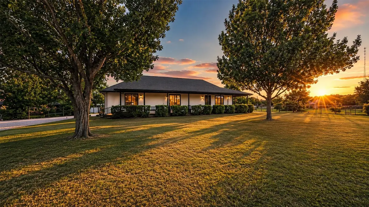 2913 County Road 920, Crowley, TX 76036 - #1