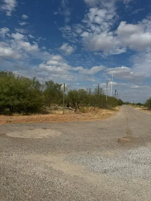 900 W Nelson Street, Quanah, TX 79252 - #3
