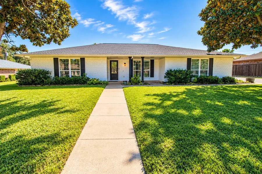 146 Village Estates Drive, Highland Village, TX 75077 - #2