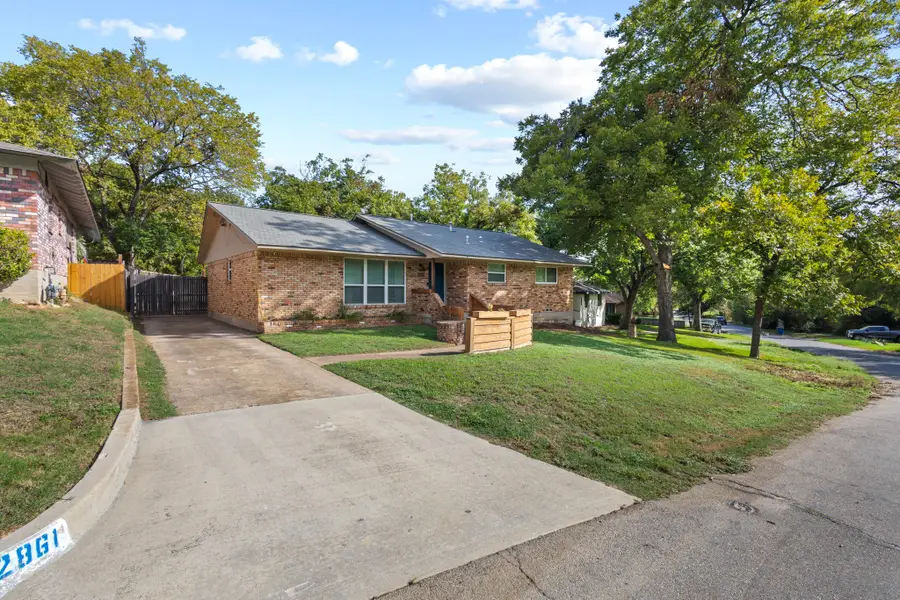 2861 W 9th Street, Dallas, TX 75211 - #3