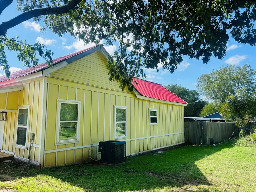 301 N Guadalupe, Whitney, TX 76692 - #2