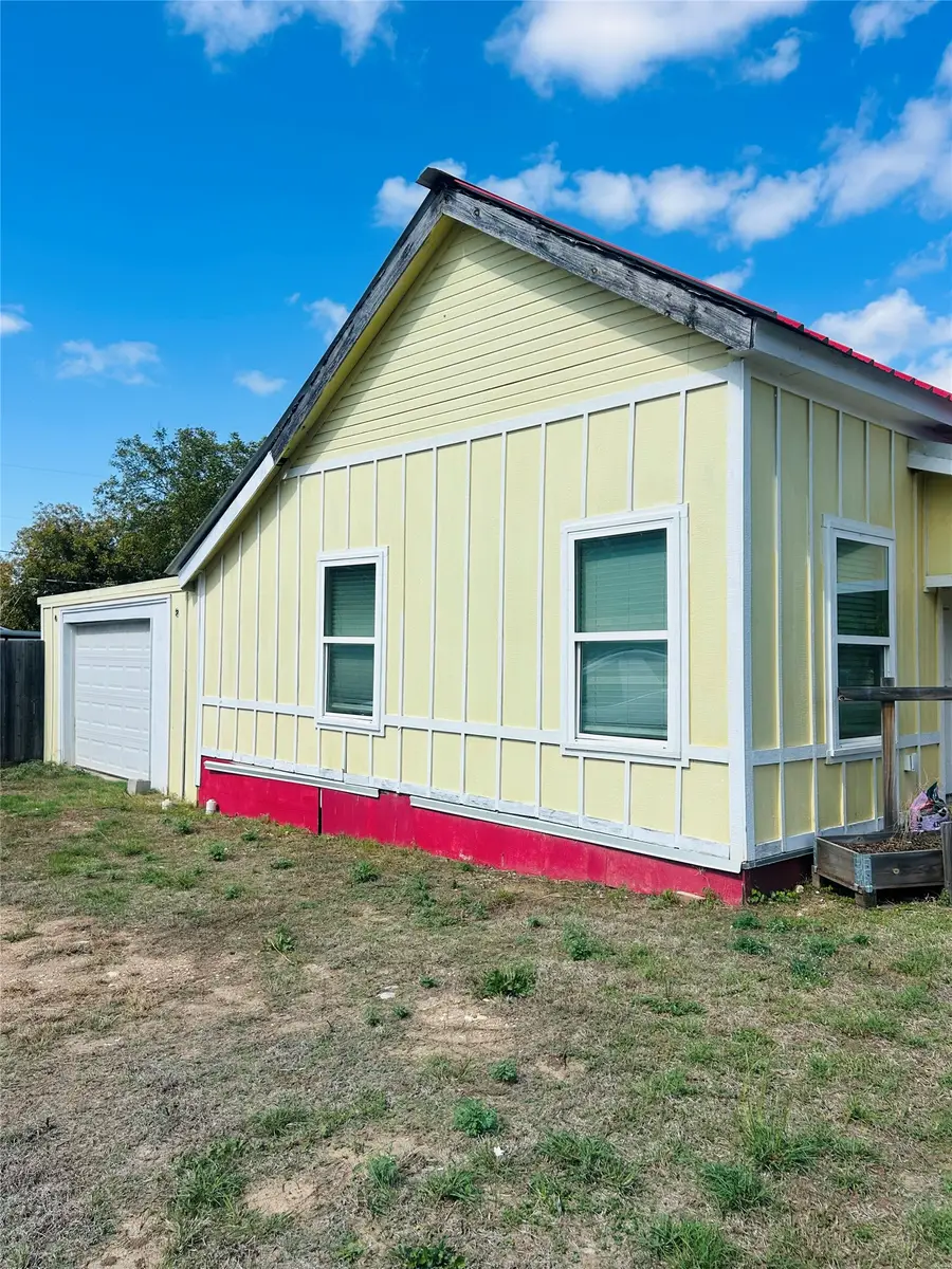 301 N Guadalupe, Whitney, TX 76692 - #3