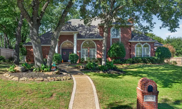 1002 Chimney Hill Trail, Southlake, TX 76092