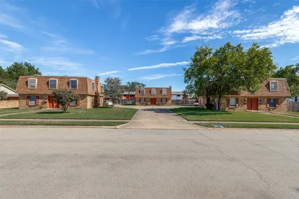 1901 W Shields #1903, 1905, 1907, 1909, 1, Sherman, TX 75092