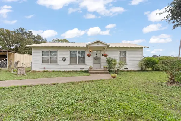 3320 N Main Street, Cleburne, TX 76033