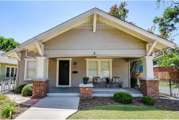 2700 College Avenue, Fort Worth, TX 76110