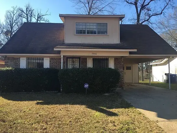 7906 Woodfield Drive, Shreveport, LA 71106
