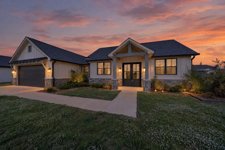 312 W James Street, Mabank, TX 75147 - #2