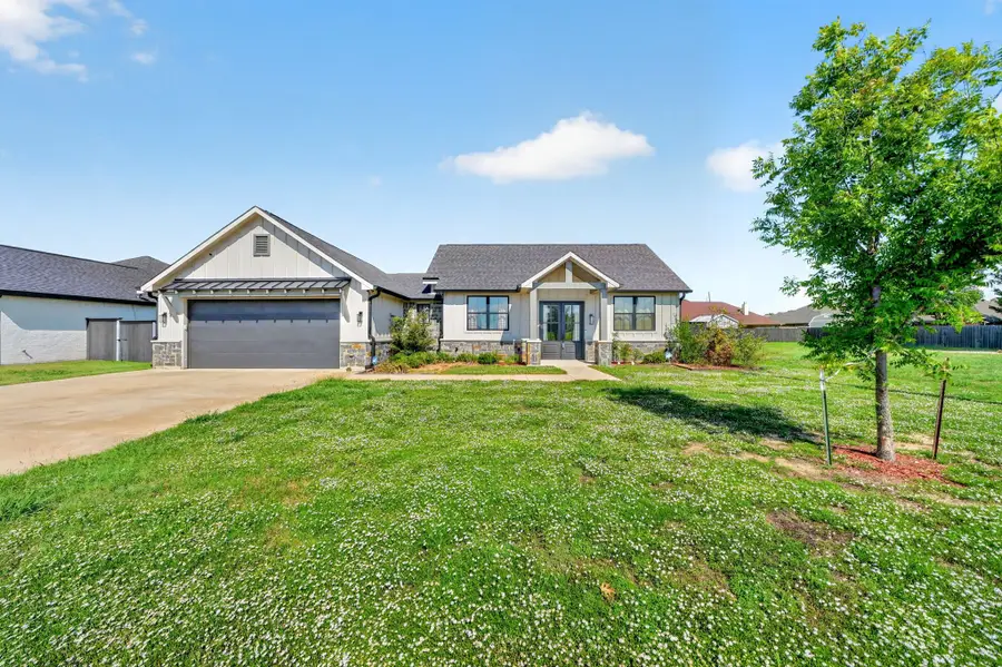 312 W James Street, Mabank, TX 75147 - #3