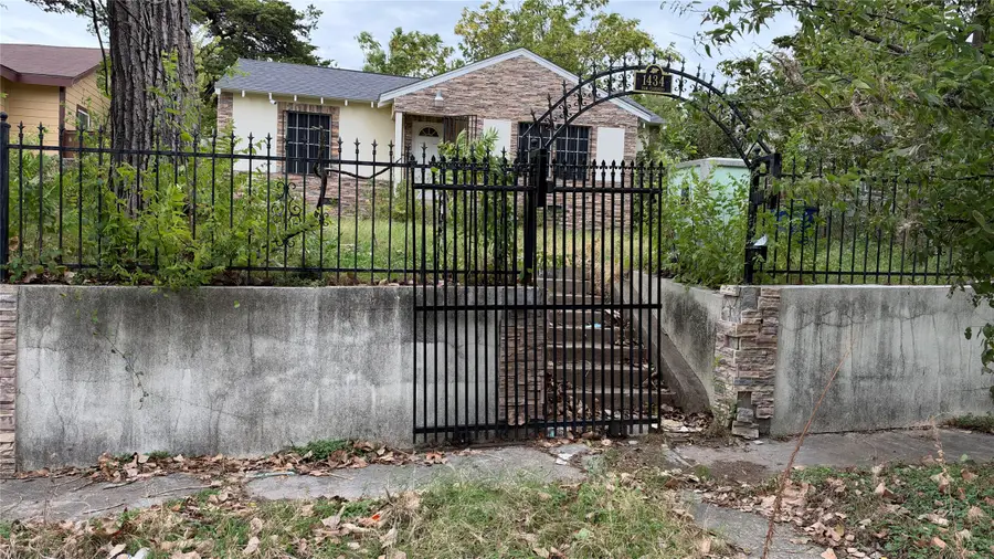 1434 Carson Street, Dallas, TX 75216 - #3