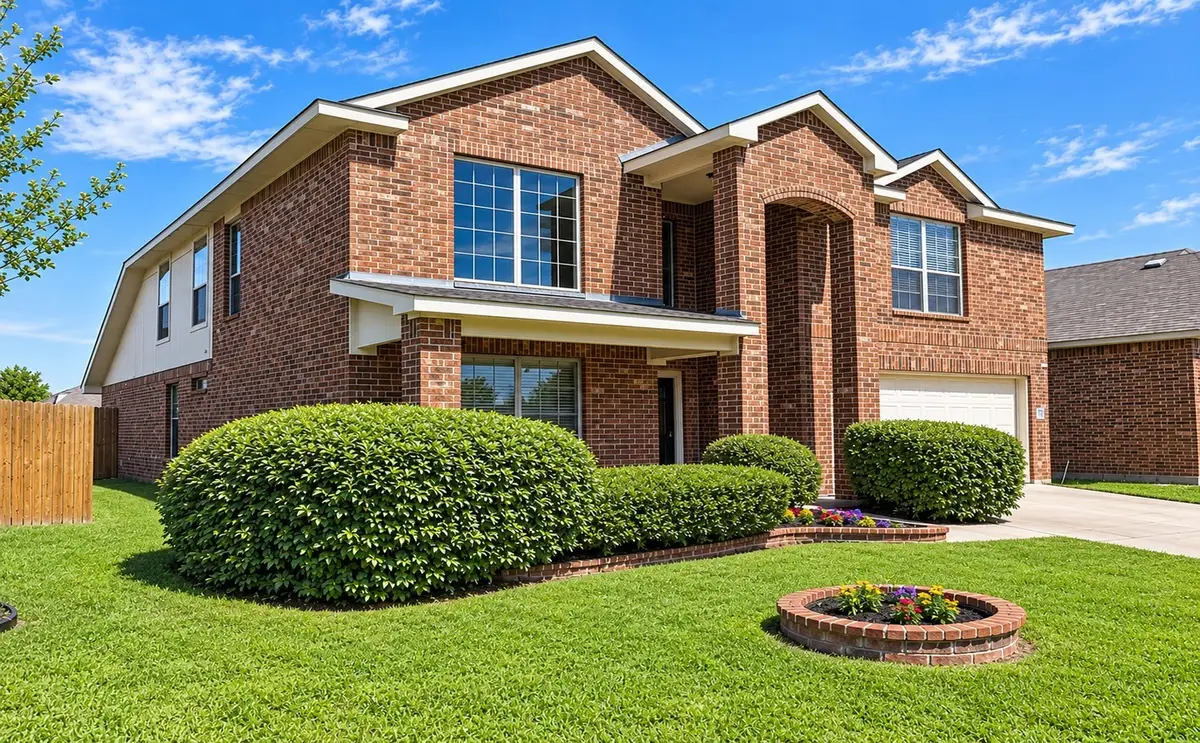 2043 Kingsbridge Drive, Heartland, TX 75126 - #1