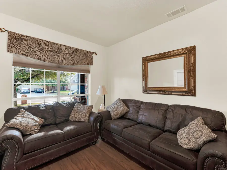2328 Tawny Owl Road, Grand Prairie, TX 75052 - #3