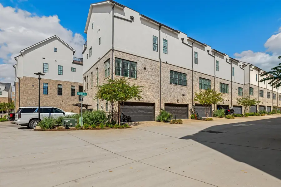 617 Dalton Lane, Irving, TX 75039 - #3