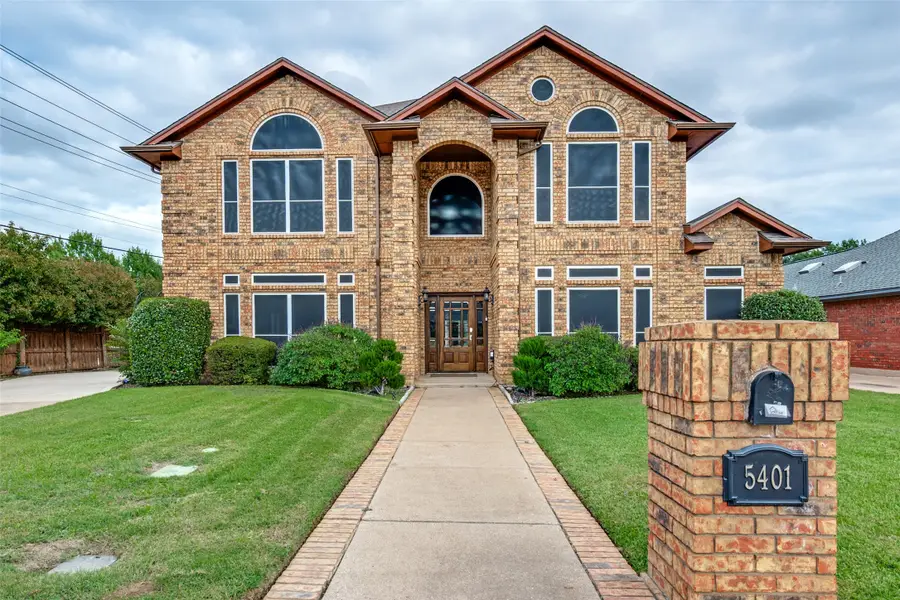 5401 Emerald Park Boulevard, Arlington, TX 76017 - #2