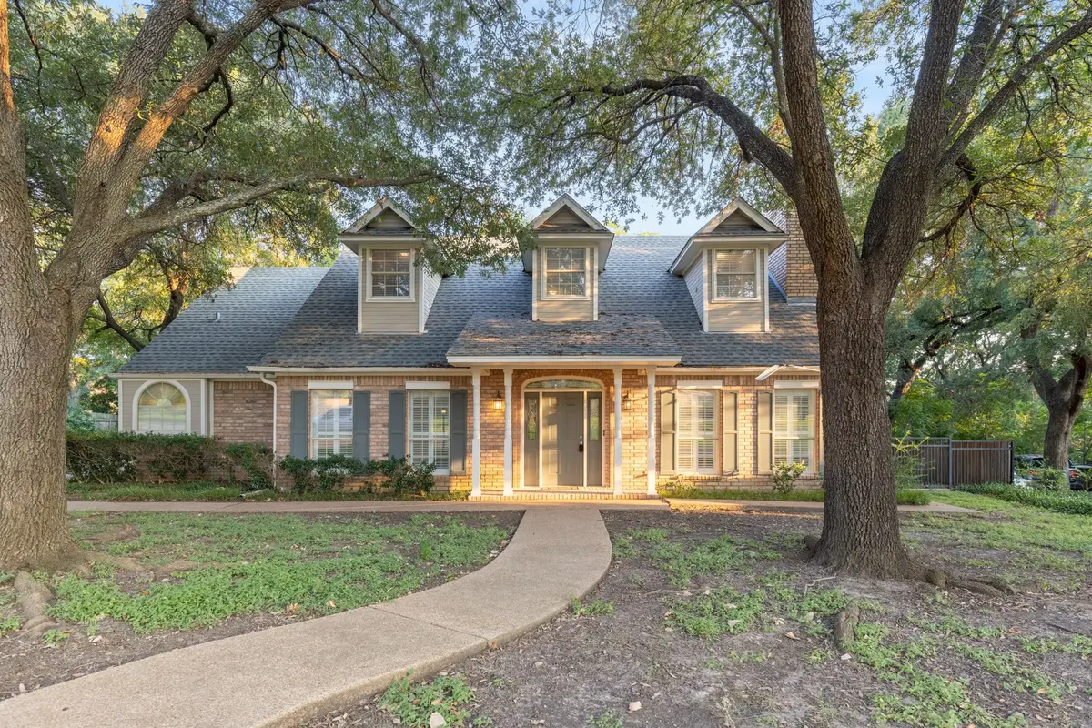 207 Westlane Circle, Woodway, TX 76712 - #1