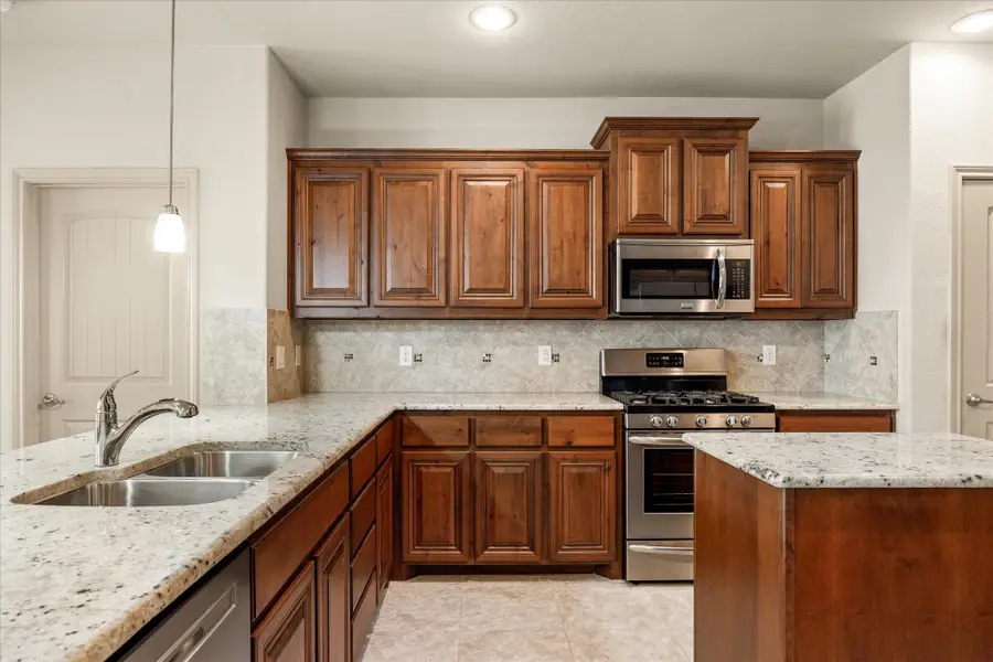 5103 Glen Meadow Drive, Arlington, TX 76001 - #2