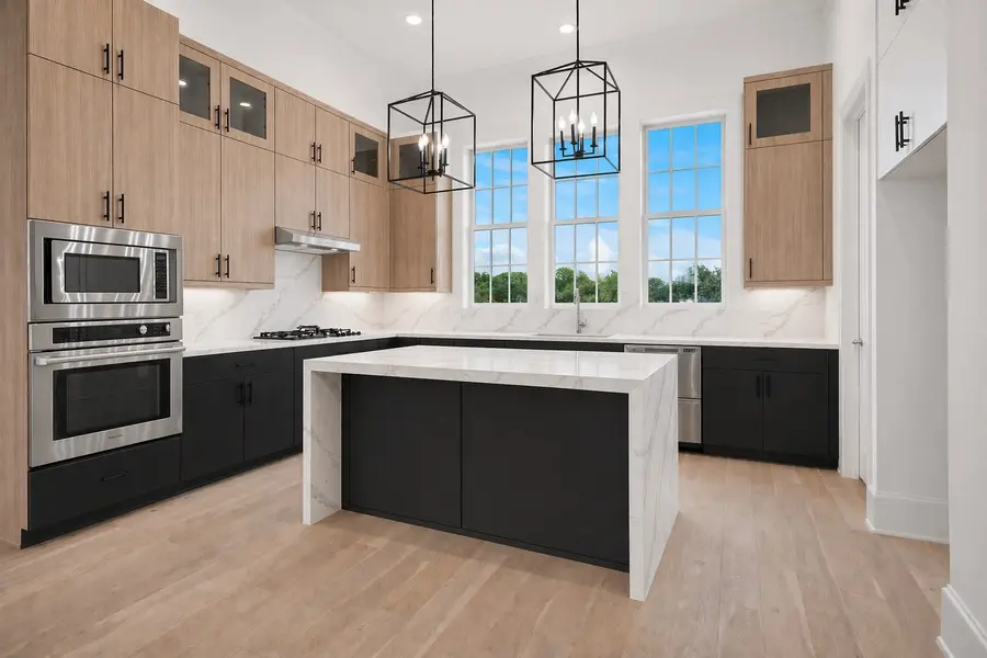 4076 Oak Circle, Addison, TX 75001 - #3