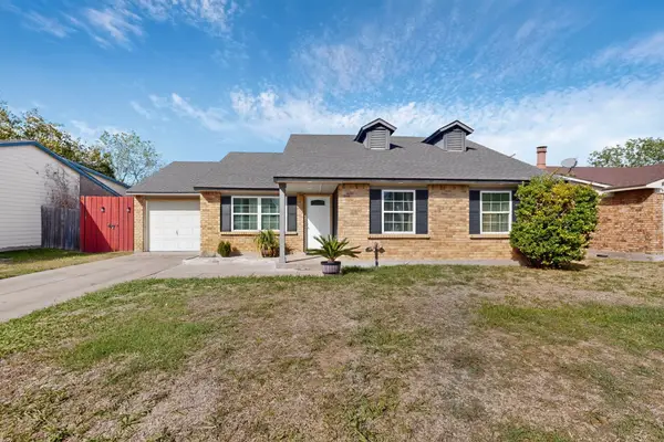 6937 Misty Glen Court, Fort Worth, TX 76120