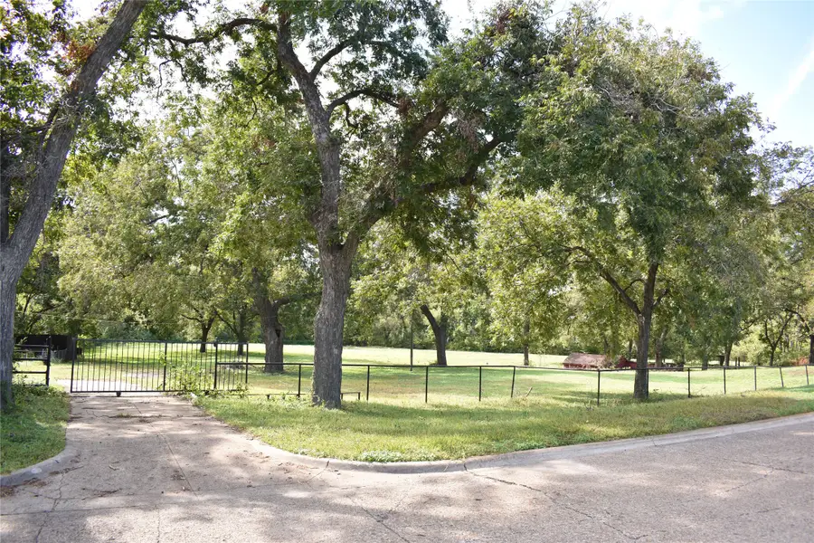 3933 Lawnview Avenue, Dallas, TX 75227 - #2