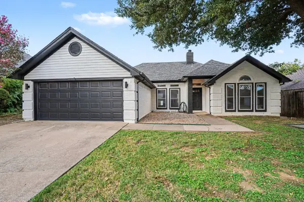 6053 Sundown Drive, Watauga, TX 76148