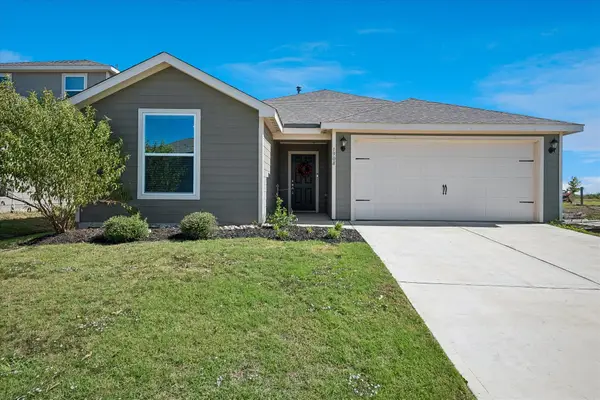 1908 Pondera Street, Ponder, TX 76259