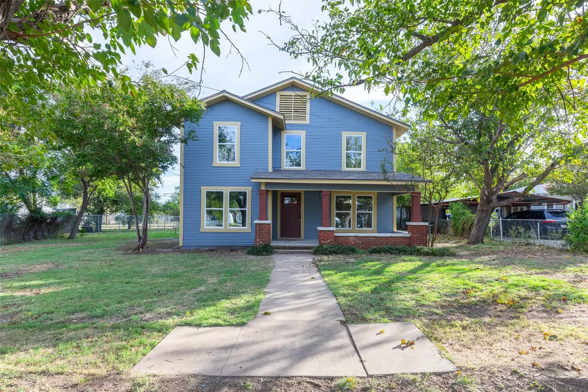 225 W 2nd Street, Baird, TX 79504 - #1