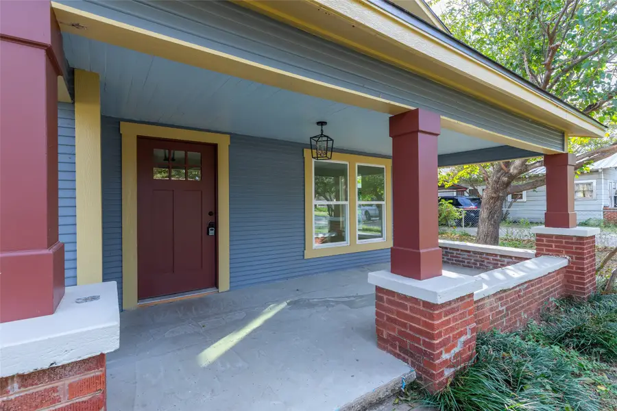 225 W 2nd Street, Baird, TX 79504 - #3