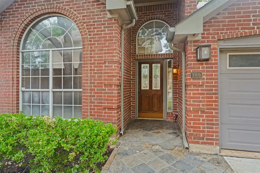 300 Black Rock Court, Irving, TX 75063 - #2