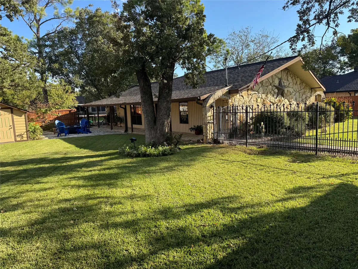 4015 Sioux Court, Granbury, TX 76048 - #1