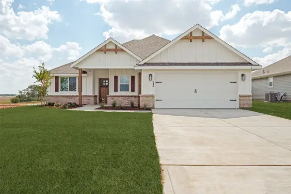 303 Sam Drive, Hillsboro, TX 76645
