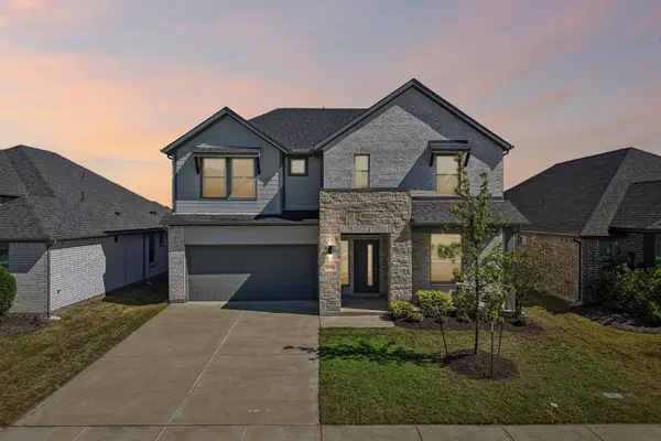 135 Lost Maples Way, Waxahachie, TX 75165