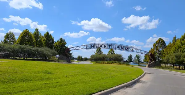 4021 Aurora Lane, Heartland, TX 75126