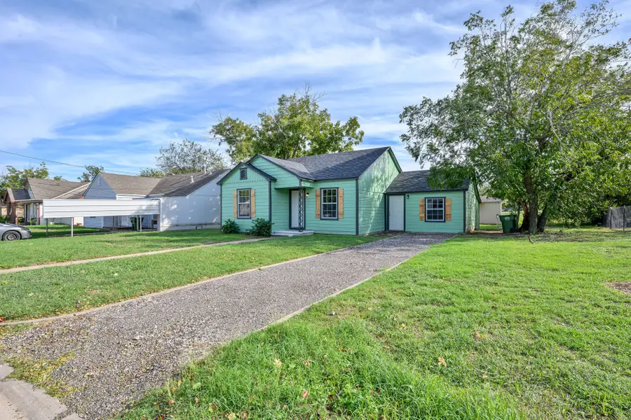 1010 SE 20th Street, Mineral Wells, TX 76067 - #2