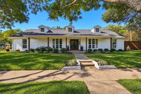 301 N Preston Street, Ennis, TX 75119