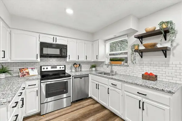 4801 Crest Drive, Arlington, TX 76017