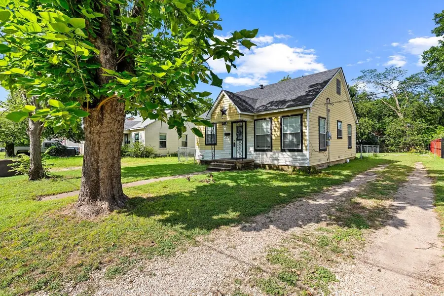 1212 Lewis Street, Bellmead, TX 76705 - #2