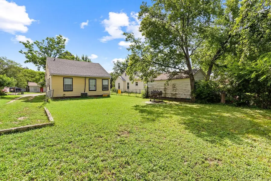1212 Lewis Street, Bellmead, TX 76705 - #3
