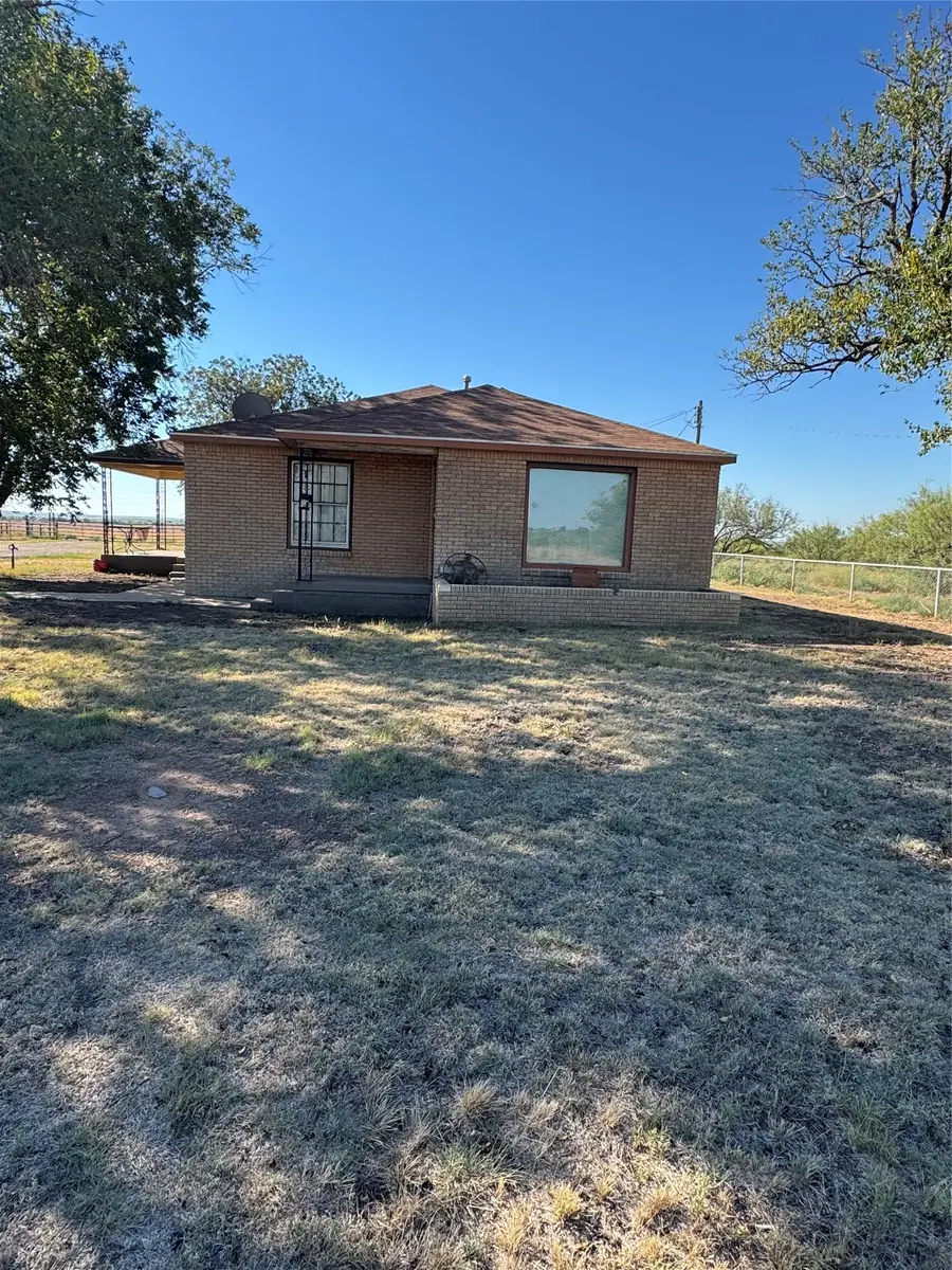 1593 Irvin Road Road, Quanah, TX 79252 - #2