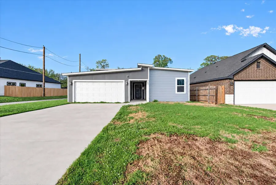 701 Atlanta Street, Fort Worth, TX 76104 - #2