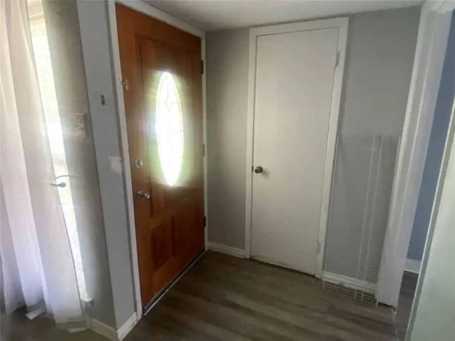 2721 Ridgewood Street, Irving, TX 75062 - #2