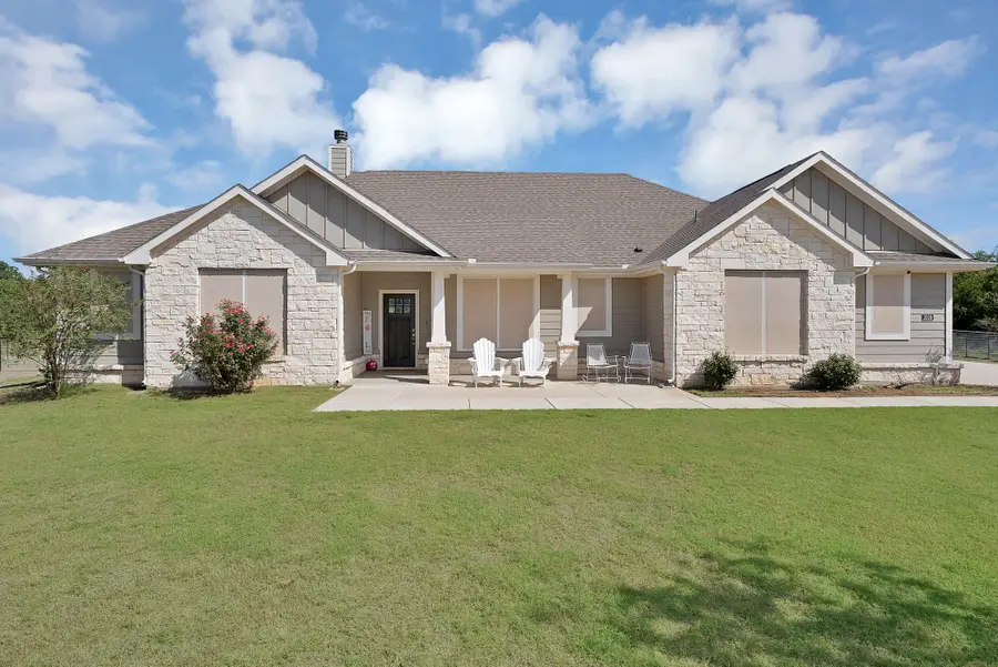 1039 Northern Oaks Court, Springtown, TX 76082 - #2