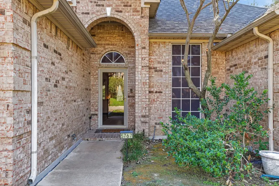 5767 Skinner Way, Grand Prairie, TX 75052 - #2