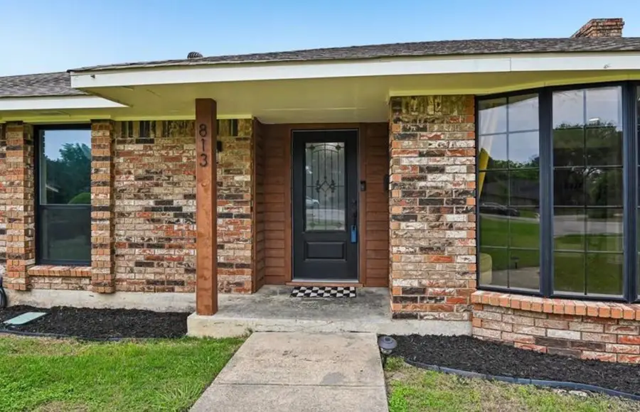 813 Oakbluff Drive, Lancaster, TX 75146 - #2