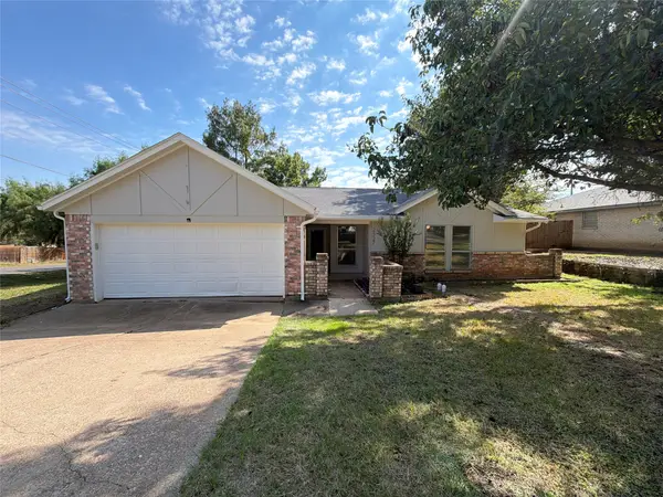 2527 Holt Road, Arlington, TX 76006