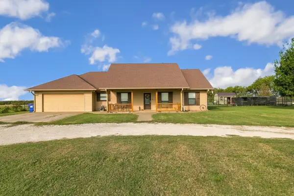 525 County Road 237, Gainesville, TX 76240