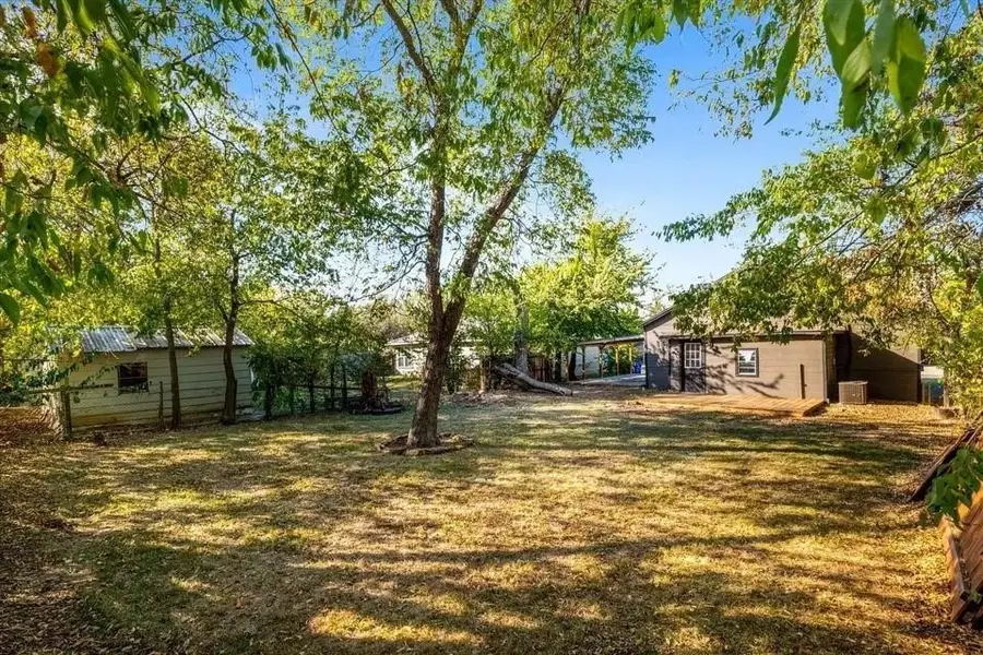 306 Hall Street, Whitesboro, TX 76273 - #3