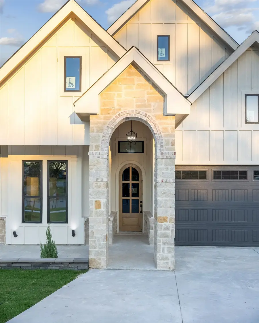 3516 N Houston Street, Fort Worth, TX 76106 - #2