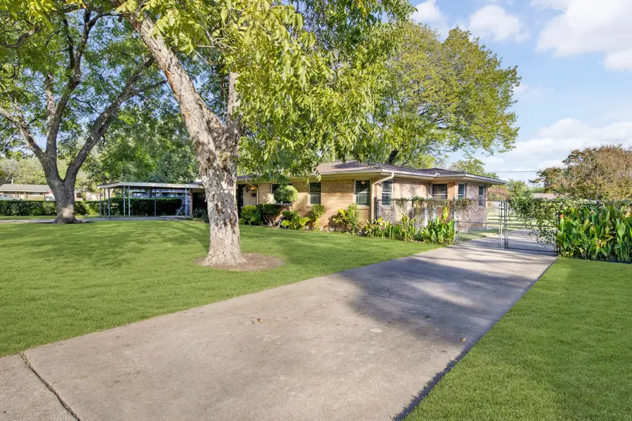 7305 Coronet Avenue, North Richland Hills, TX 76180 - #2
