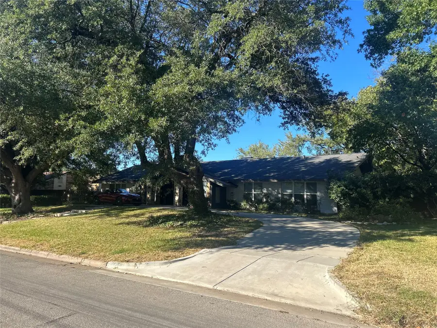 7121 Kendallwood Drive, Dallas, TX 75240 - #2